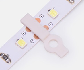 Монтажная клипса для светодиодной ленты шириной 10 мм Neon-Night фото Монтажная клипса для светодиодной ленты шириной 10 мм Neon-Night картинка